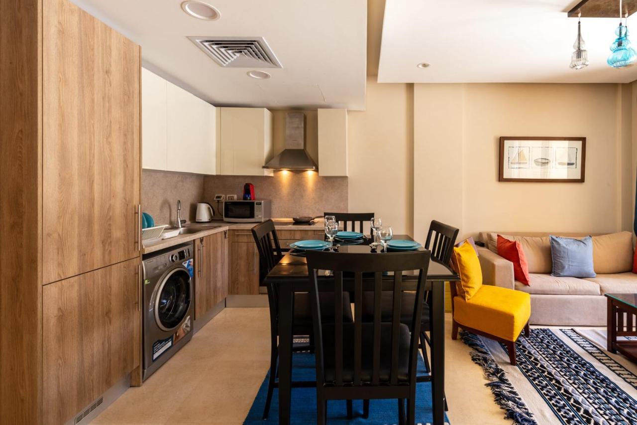 Jazzy 1bdr W Outdoor Pool View Terrace Free Pool & Access Apartament Hurghada